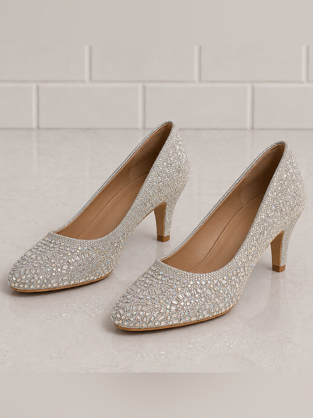 NEW Delicacy Rhinestone Closed Toe Heels, 6.5